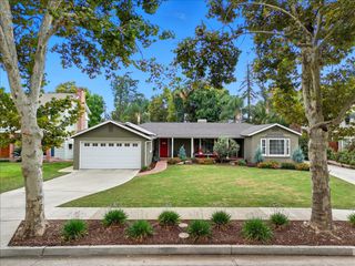 861 E Sycamore Avenue, Tulare, CA 93274