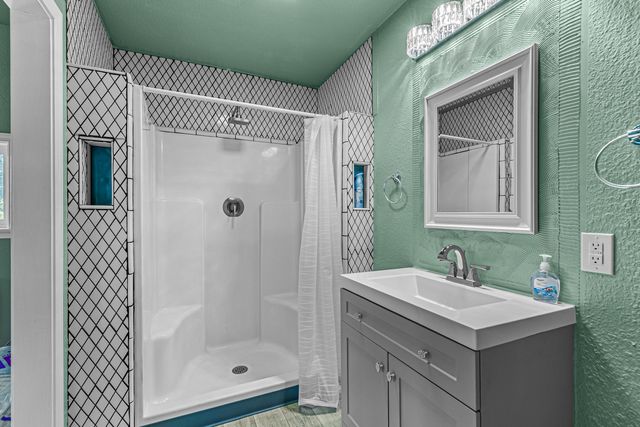 923 Jasper Street, Medford, OR 97501