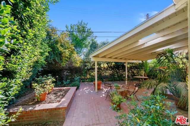 11672 Erwin Street, North Hollywood (los Angeles), CA 91606