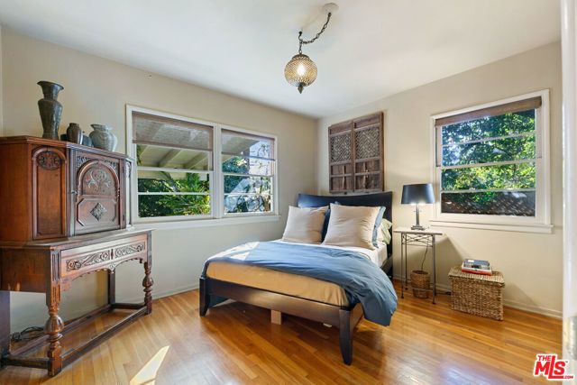 11672 Erwin Street, North Hollywood (los Angeles), CA 91606