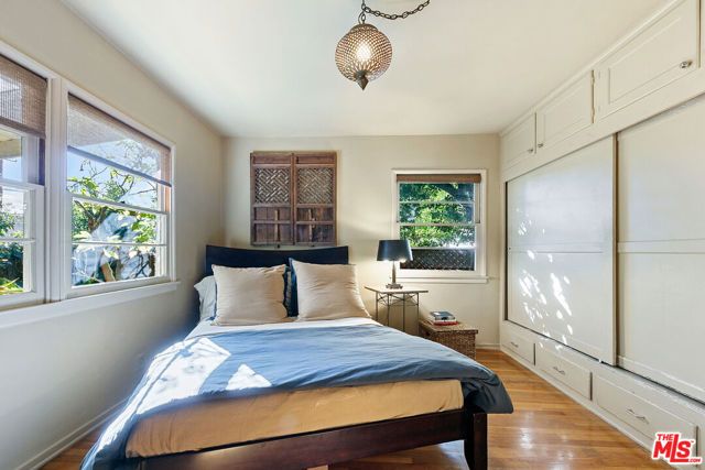 11672 Erwin Street, North Hollywood (los Angeles), CA 91606