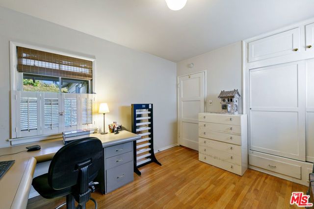 11672 Erwin Street, North Hollywood (los Angeles), CA 91606