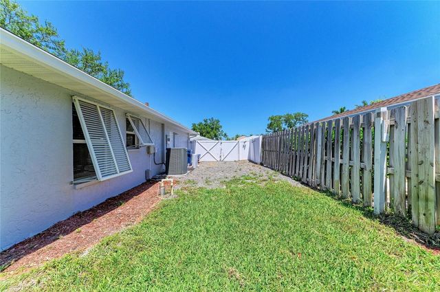 6315 4TH AVENUE NW, Bradenton, FL 34209