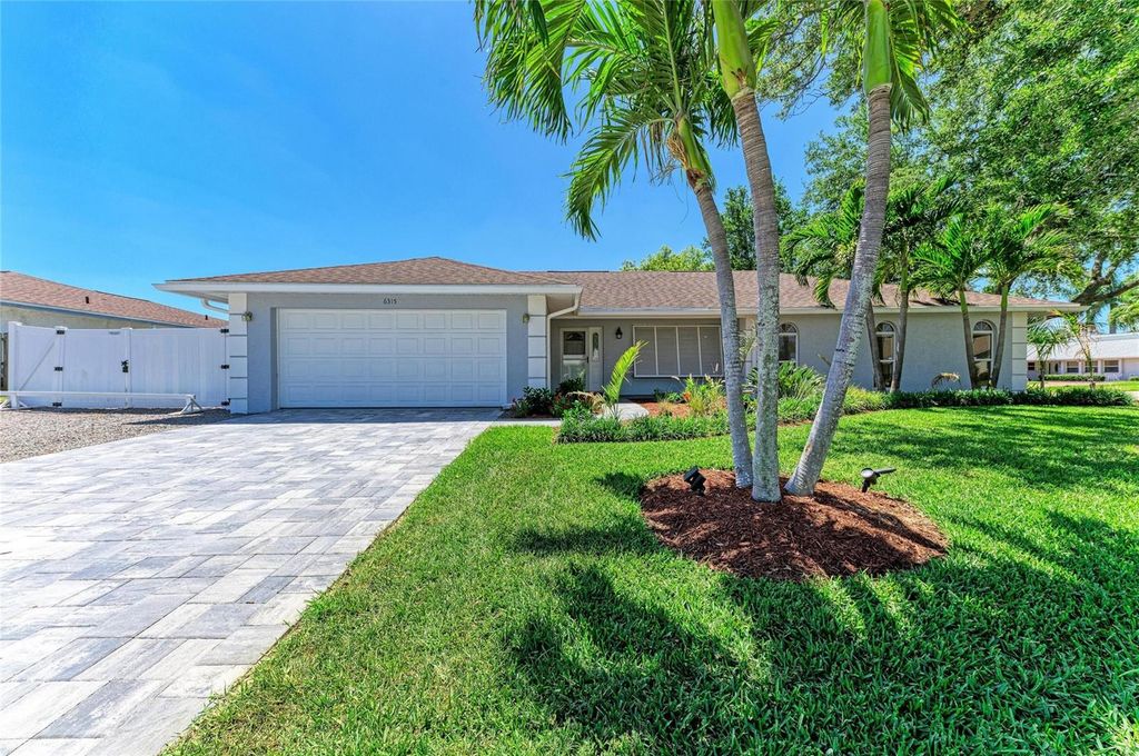 Image 1 of property listing at 6315 4TH AVENUE NW, Bradenton, FL 34209