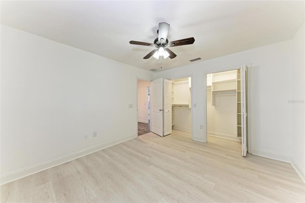 Image 47 of property listing at 6315 4TH AVENUE NW, Bradenton, FL 34209