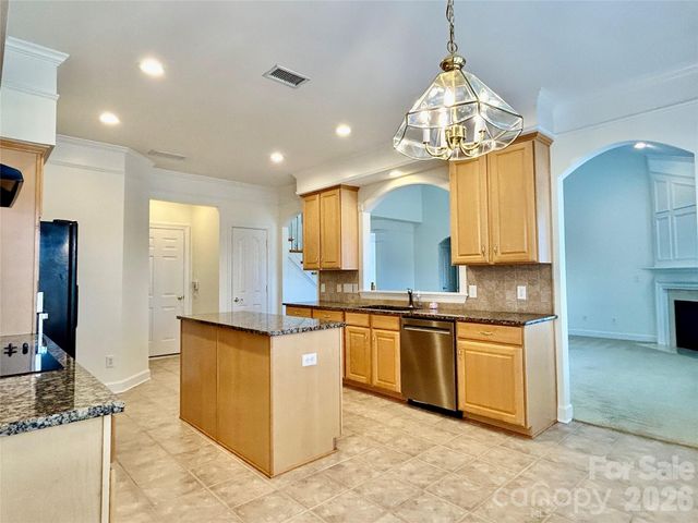 10879 Rogalla Drive, Charlotte, NC 28277