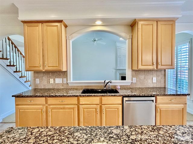 10879 Rogalla Drive, Charlotte, NC 28277