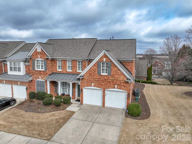 10879 Rogalla Drive, Charlotte, NC 28277