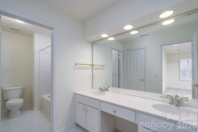 10879 Rogalla Drive, Charlotte, NC 28277