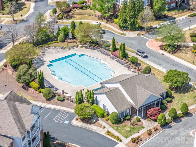 10879 Rogalla Drive, Charlotte, NC 28277