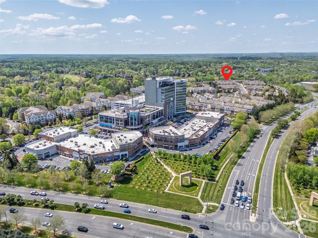10879 Rogalla Drive, Charlotte, NC 28277