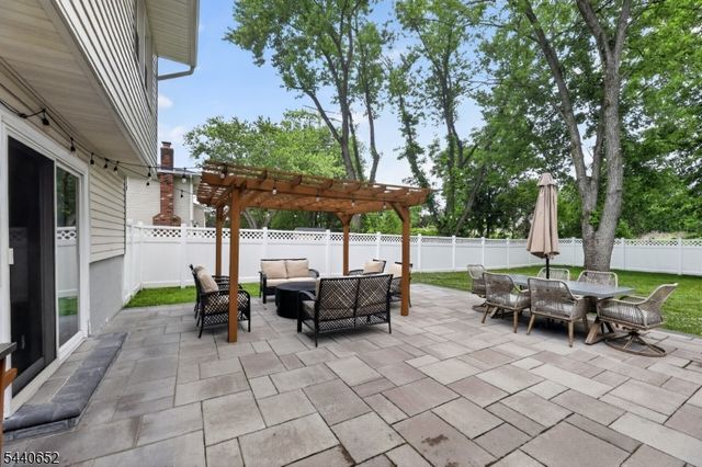 20 Arnold Drive, Parsippany-troy Hills Twp., NJ 07054