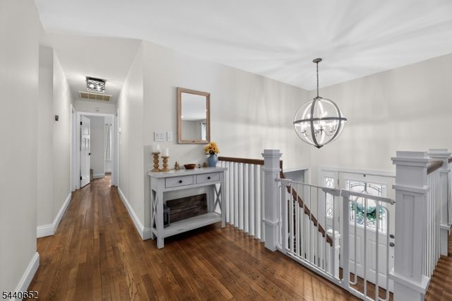 20 Arnold Drive, Parsippany-troy Hills Twp., NJ 07054