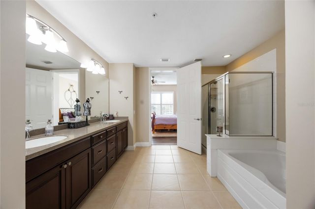 23619 AWABUKI DRIVE 426, Venice, FL 34293