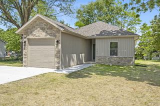 303 West Odell Street, Marionville, MO 65705