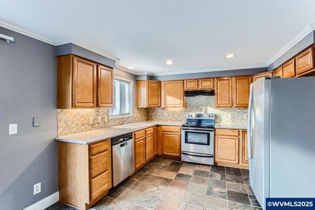 20136 SW Southview St, Aloha, OR 97007