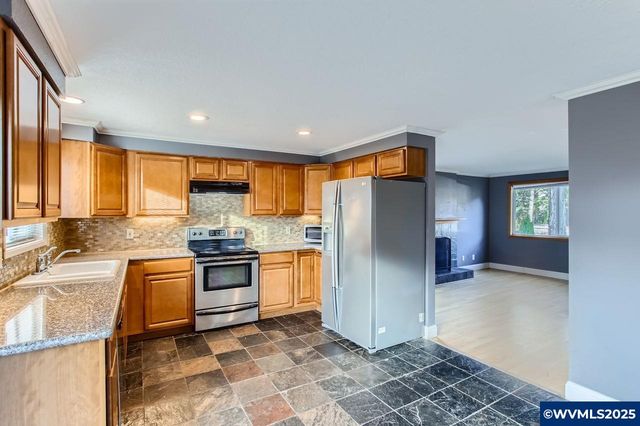 20136 SW Southview St, Aloha, OR 97007
