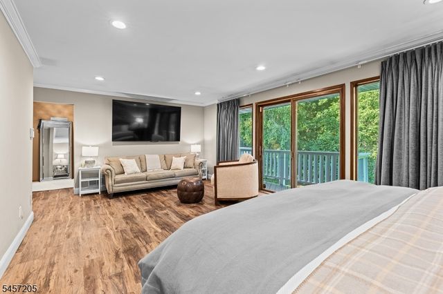 45 Brush Hill Rd, Kinnelon Boro, NJ 07405