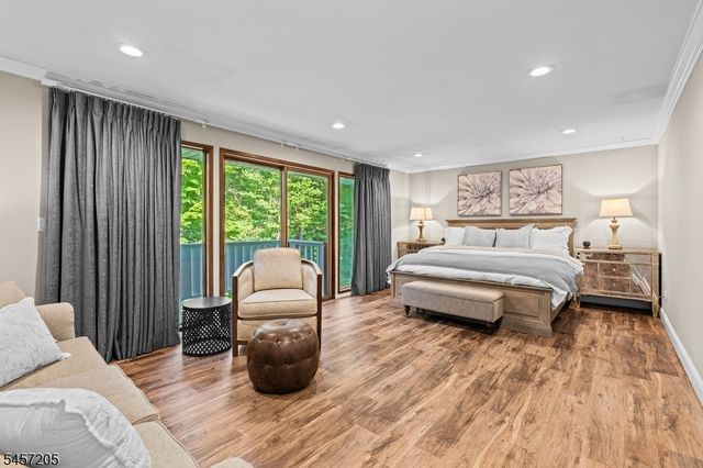45 Brush Hill Rd, Kinnelon Boro, NJ 07405