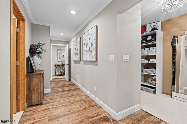 45 Brush Hill Rd, Kinnelon Boro, NJ 07405