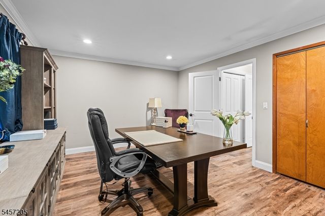 45 Brush Hill Rd, Kinnelon Boro, NJ 07405