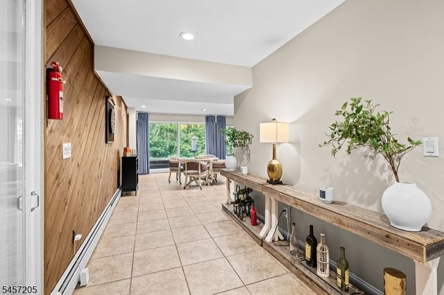 45 Brush Hill Rd, Kinnelon Boro, NJ 07405
