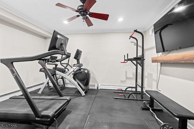 45 Brush Hill Rd, Kinnelon Boro, NJ 07405