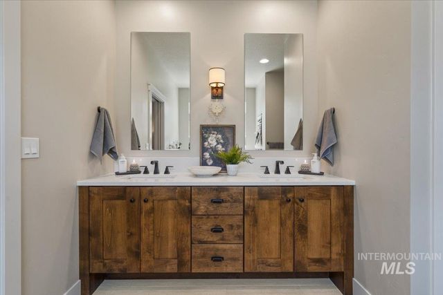 6217 W Ina Dr, Boise, ID 83703