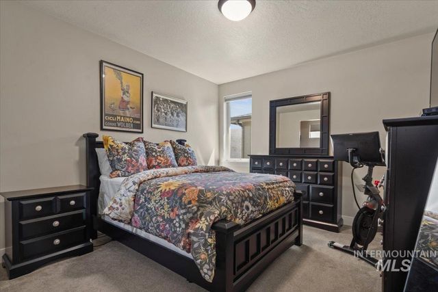 6217 W Ina Dr, Boise, ID 83703