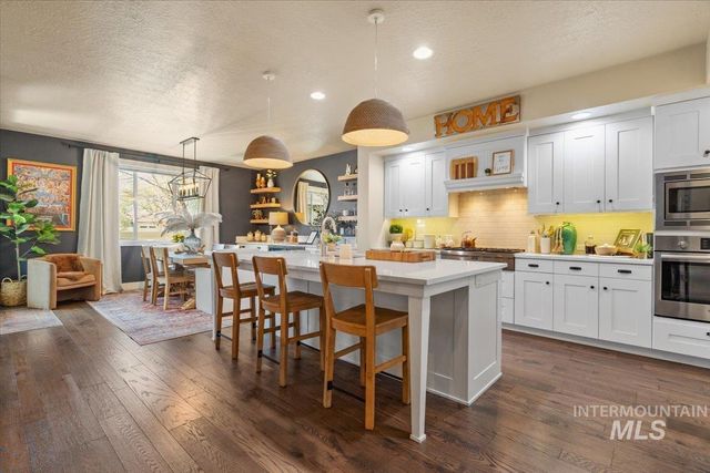 6217 W Ina Dr, Boise, ID 83703