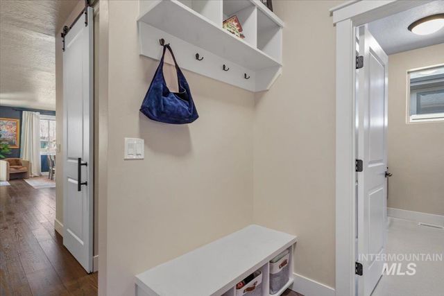 6217 W Ina Dr, Boise, ID 83703