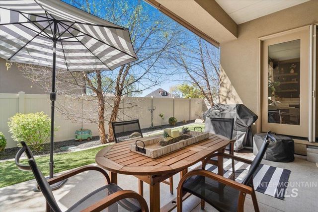 6217 W Ina Dr, Boise, ID 83703