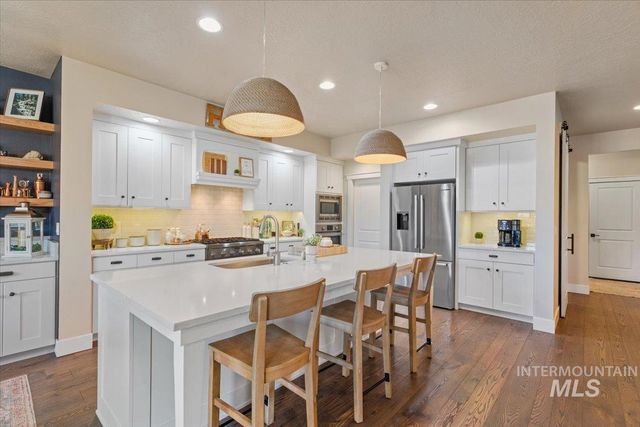 6217 W Ina Dr, Boise, ID 83703