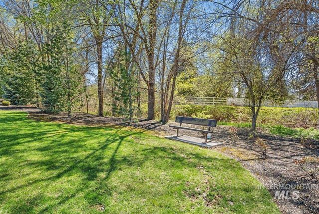 6217 W Ina Dr, Boise, ID 83703