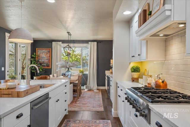 6217 W Ina Dr, Boise, ID 83703