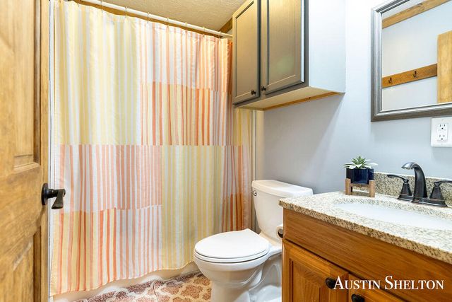 1475 Stalhood Drive, Kent City, MI 49330