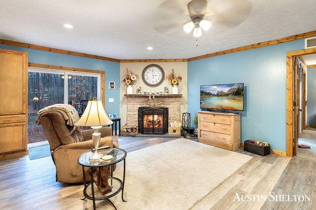 1475 Stalhood Drive, Kent City, MI 49330