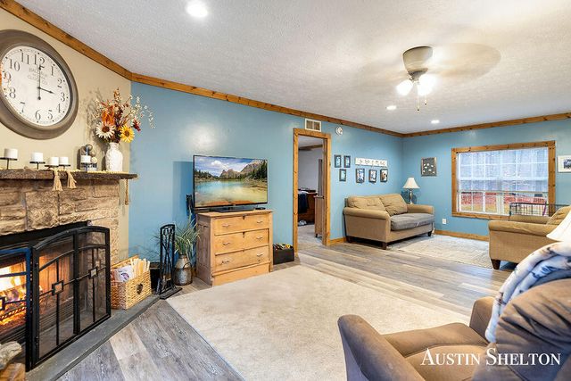 1475 Stalhood Drive, Kent City, MI 49330