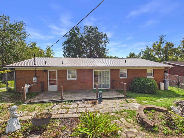 220 County Rd 123, Chesapeake, OH 45619