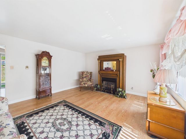 220 County Rd 123, Chesapeake, OH 45619