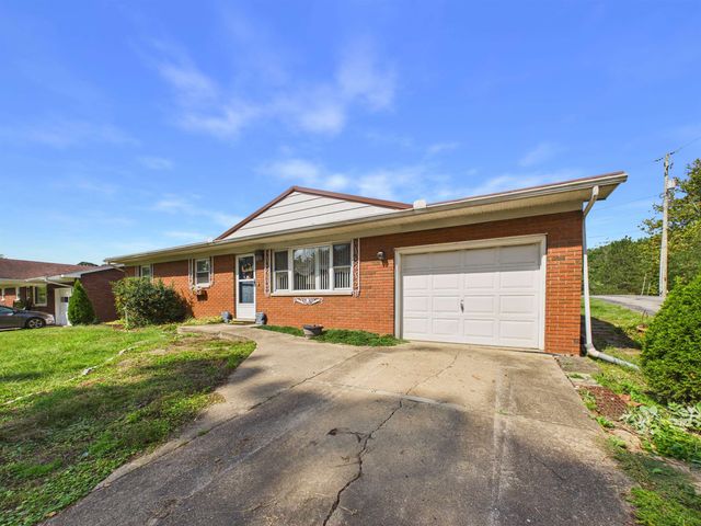 220 County Rd 123, Chesapeake, OH 45619