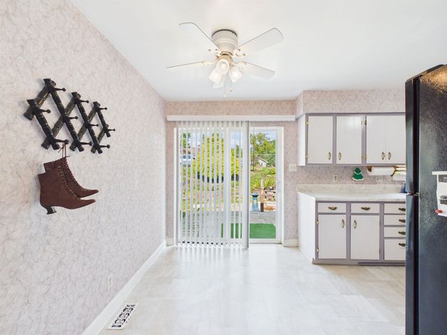 220 County Rd 123, Chesapeake, OH 45619