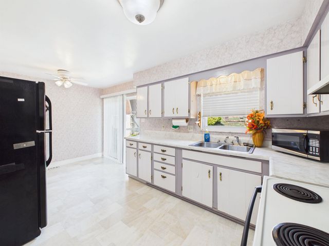 220 County Rd 123, Chesapeake, OH 45619