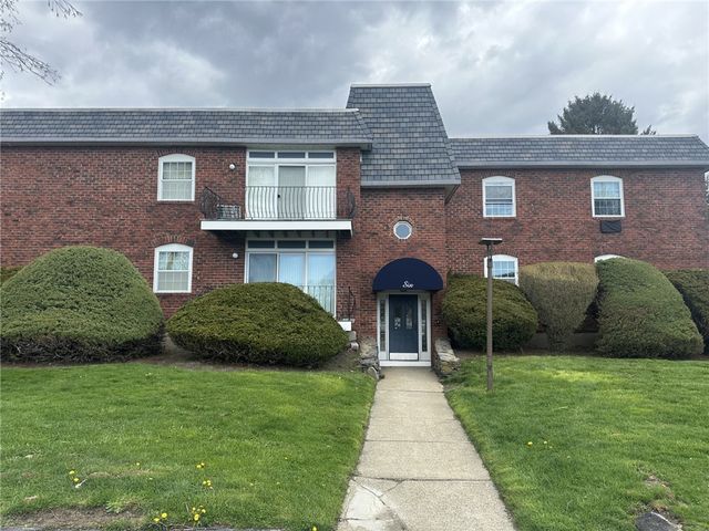 3 Admiralty Drive 01-07, Middletown, RI 02842