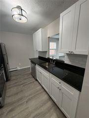 3 Admiralty Drive 01-07, Middletown, RI 02842