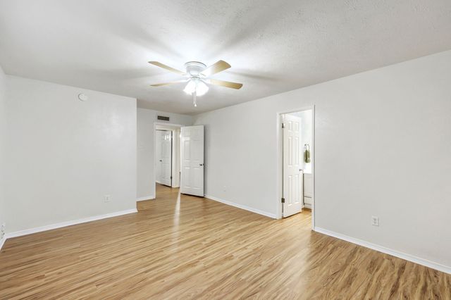 4117 Brookmoor Drive, Arlington, TX 76016
