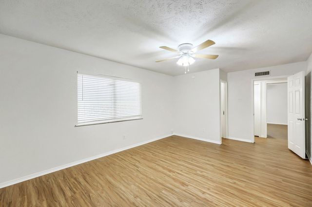 4117 Brookmoor Drive, Arlington, TX 76016