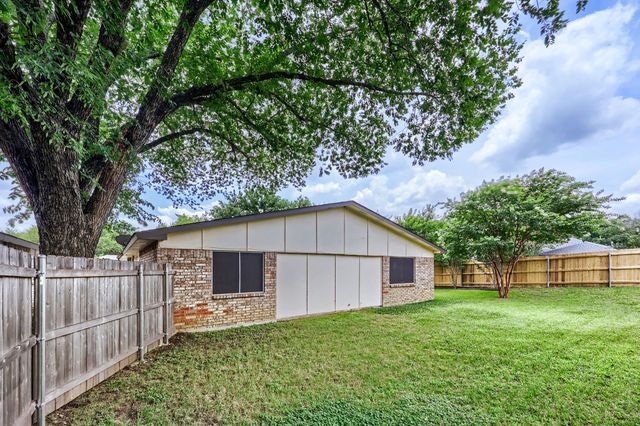 4117 Brookmoor Drive, Arlington, TX 76016