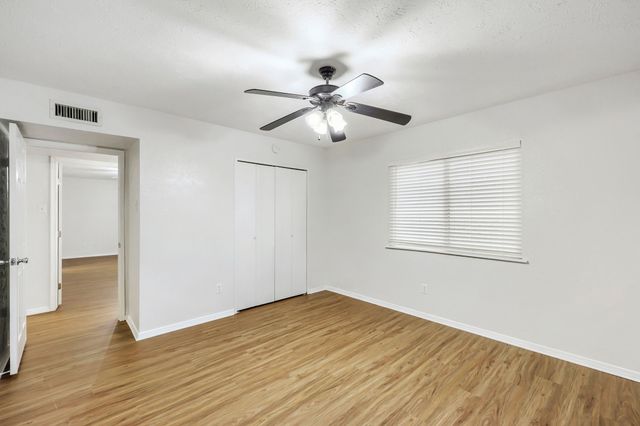 4117 Brookmoor Drive, Arlington, TX 76016