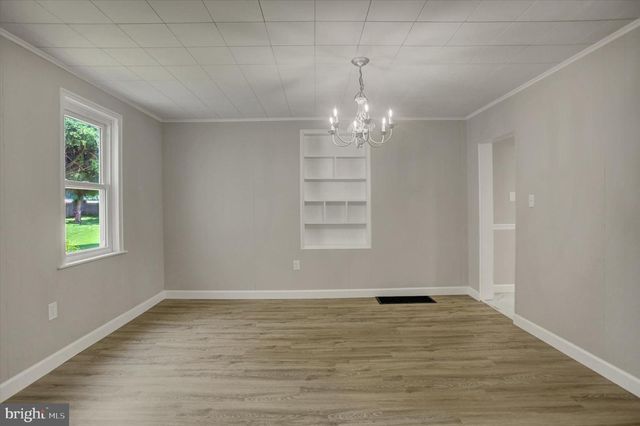 320 S PARK AVENUE, Mercersburg, PA 17236